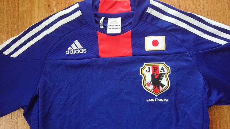 サッカー日本代表のマークやマスコットキャラがヤタガラスなのはなぜ？意味や理由についてを解説！ | やおよろずの日本